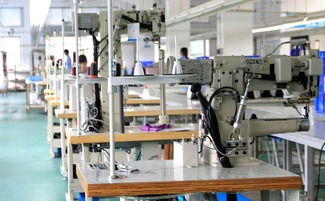 共享经济新模式 皮包加工厂如何与经济贸易咨询携手共赢